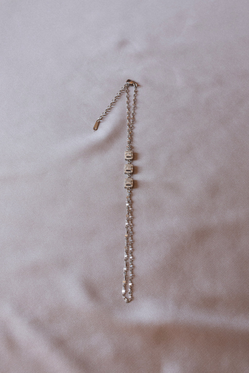 Triple Silver Gleam Şahmeran