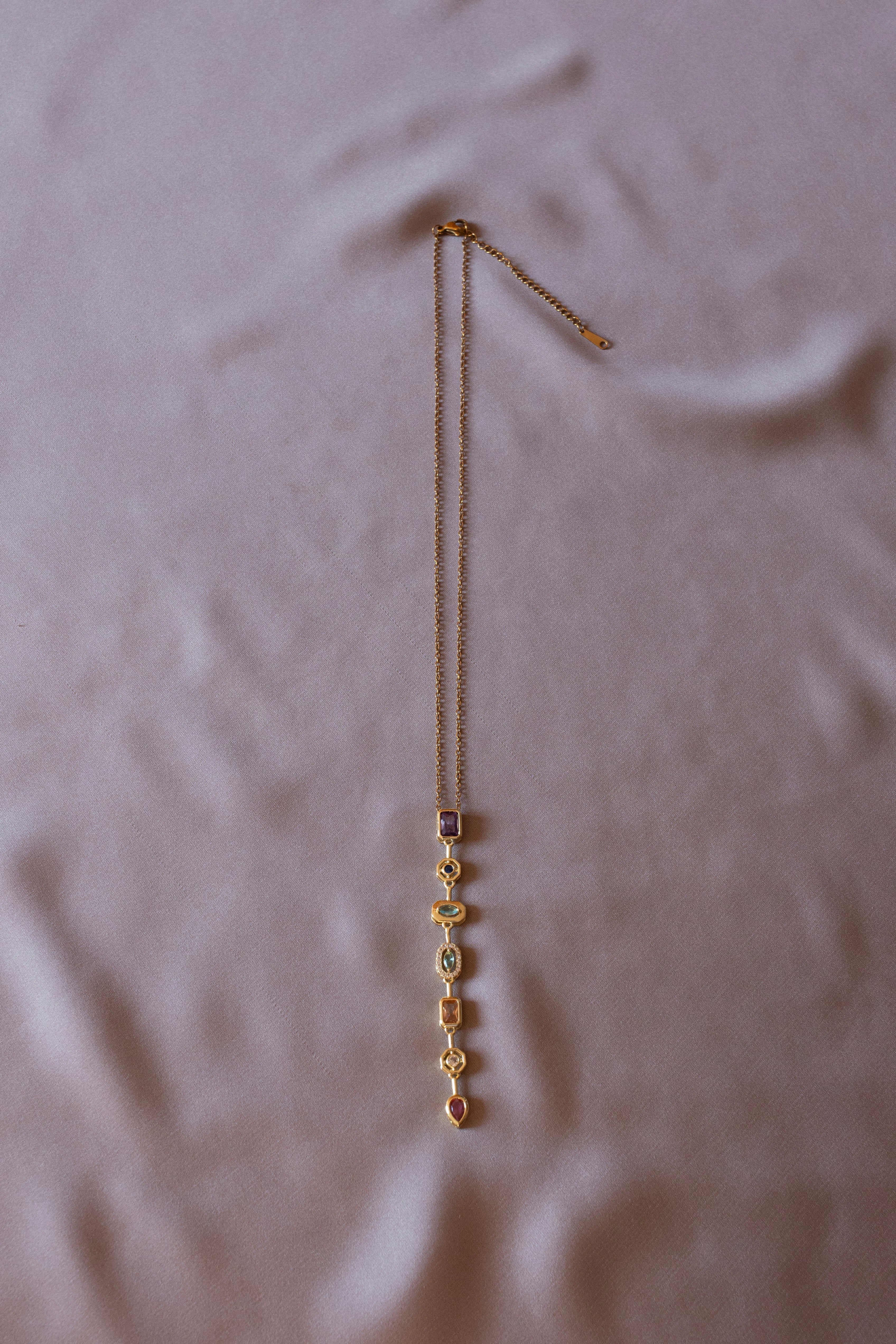 Glimmer necklace